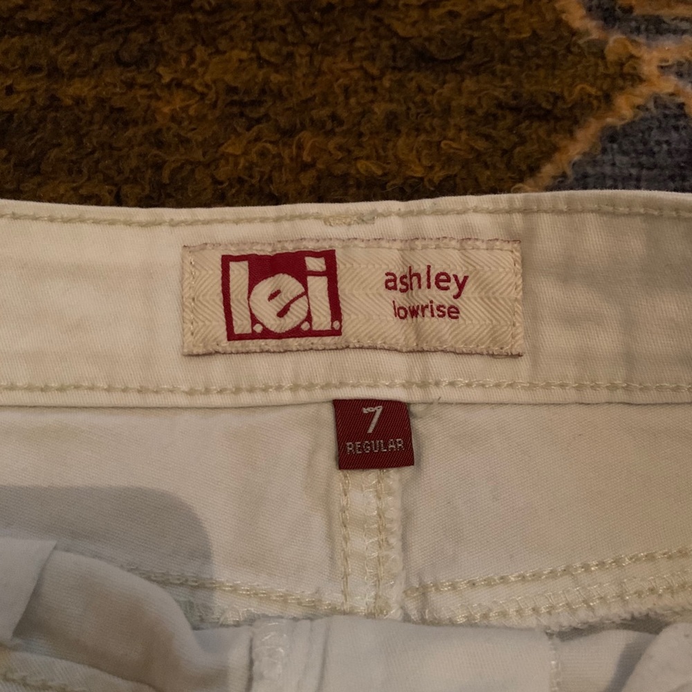 Shorts - Picture 2 of 2